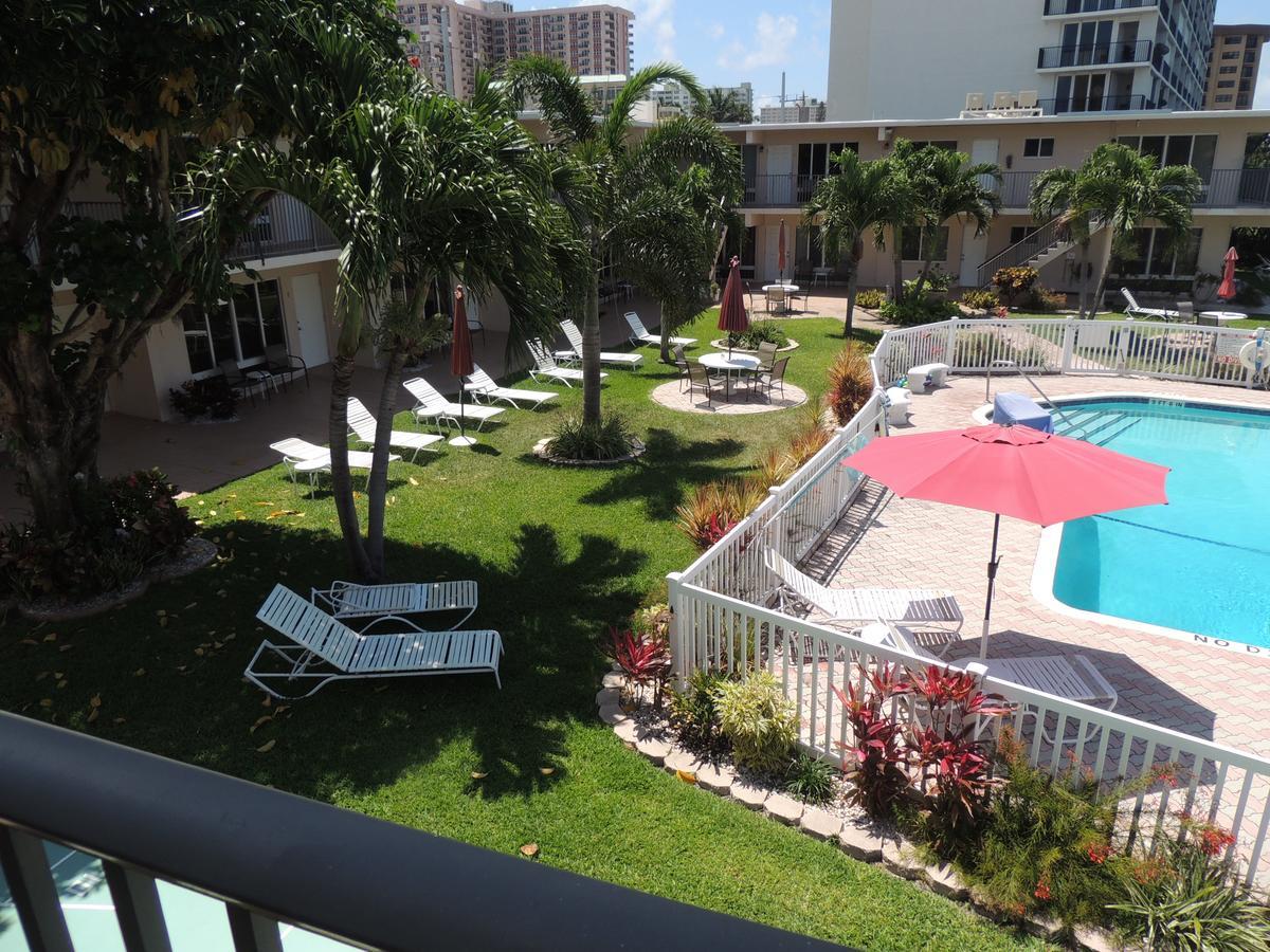Aqua Mar Condos Pompano Beach Buitenkant foto