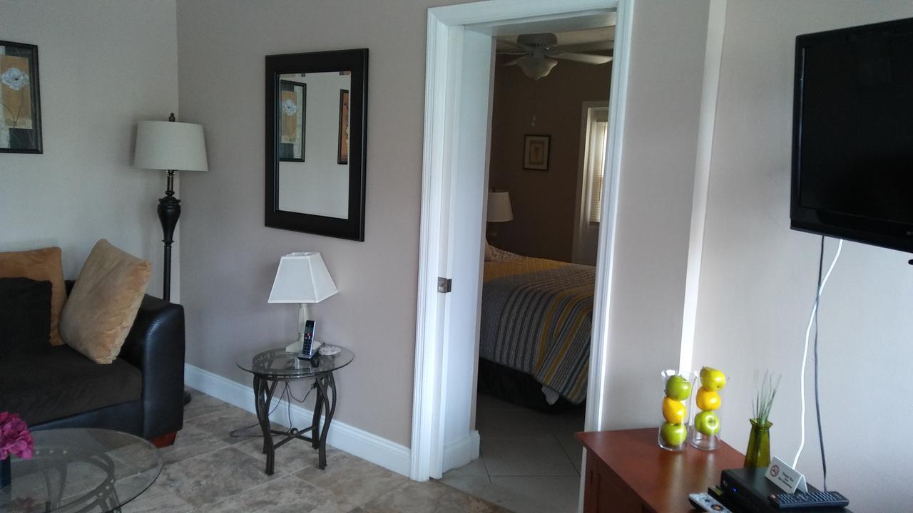 Aqua Mar Condos Pompano Beach Buitenkant foto