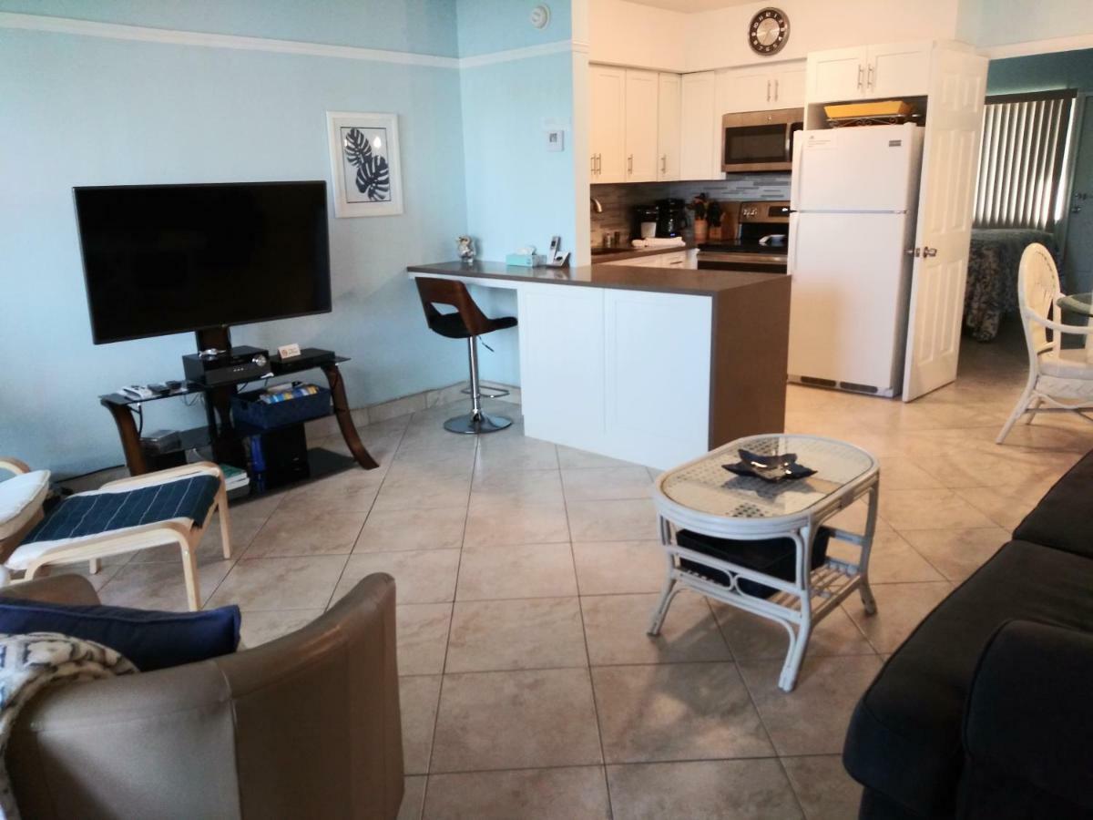 Aqua Mar Condos Pompano Beach Buitenkant foto