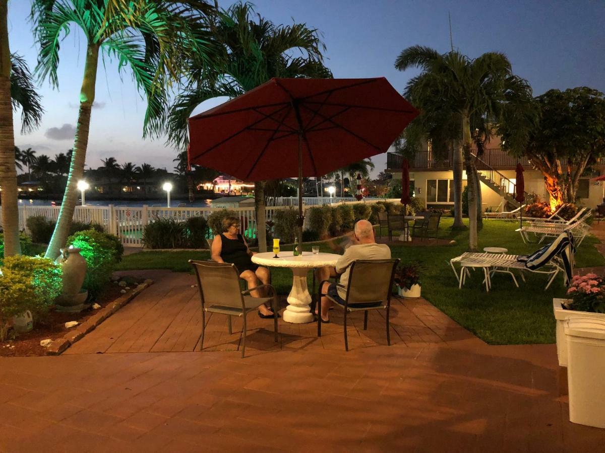 Aqua Mar Condos Pompano Beach Buitenkant foto