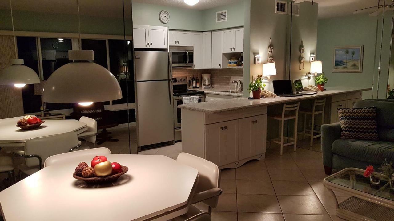 Aqua Mar Condos Pompano Beach Buitenkant foto